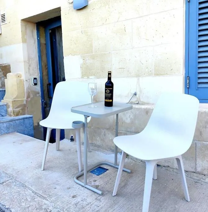 Ripple 23 Savynomad Harbour Residences Valletta 0*,
