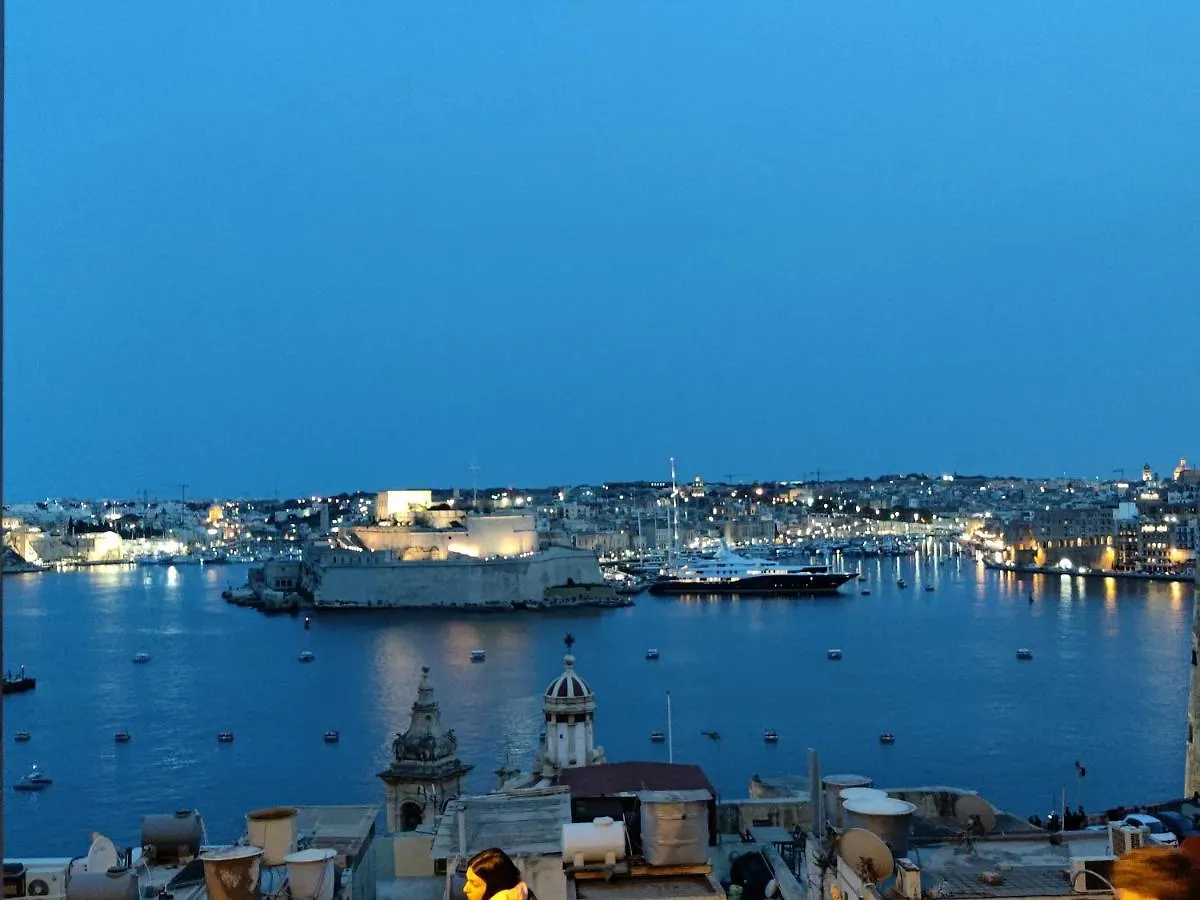 Ripple 23 Savynomad Harbour Residences Valletta Malta